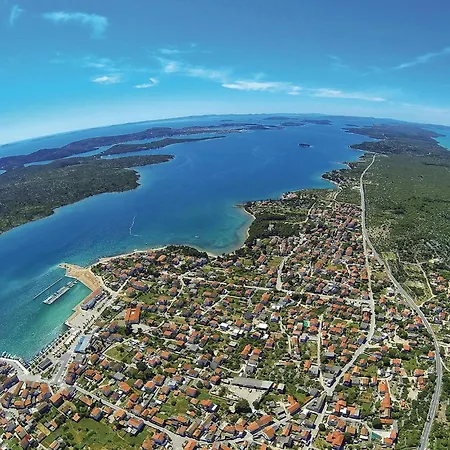 Daire Amazing Apartment In Pirovac With Wifi Pirovac